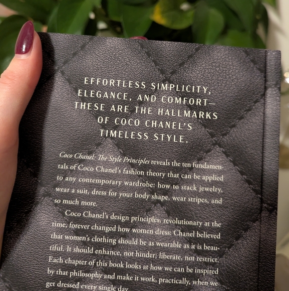 Coco Chanel - The Style Principles Book - Picture 4 of 16